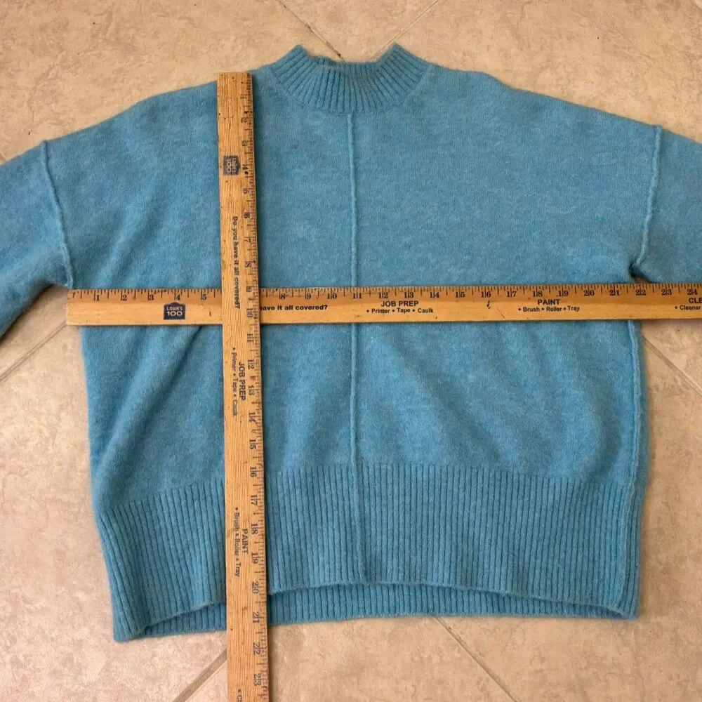 alpaca merino wool Nylon blend sweater size S Ice Blue exposed seams slouchy